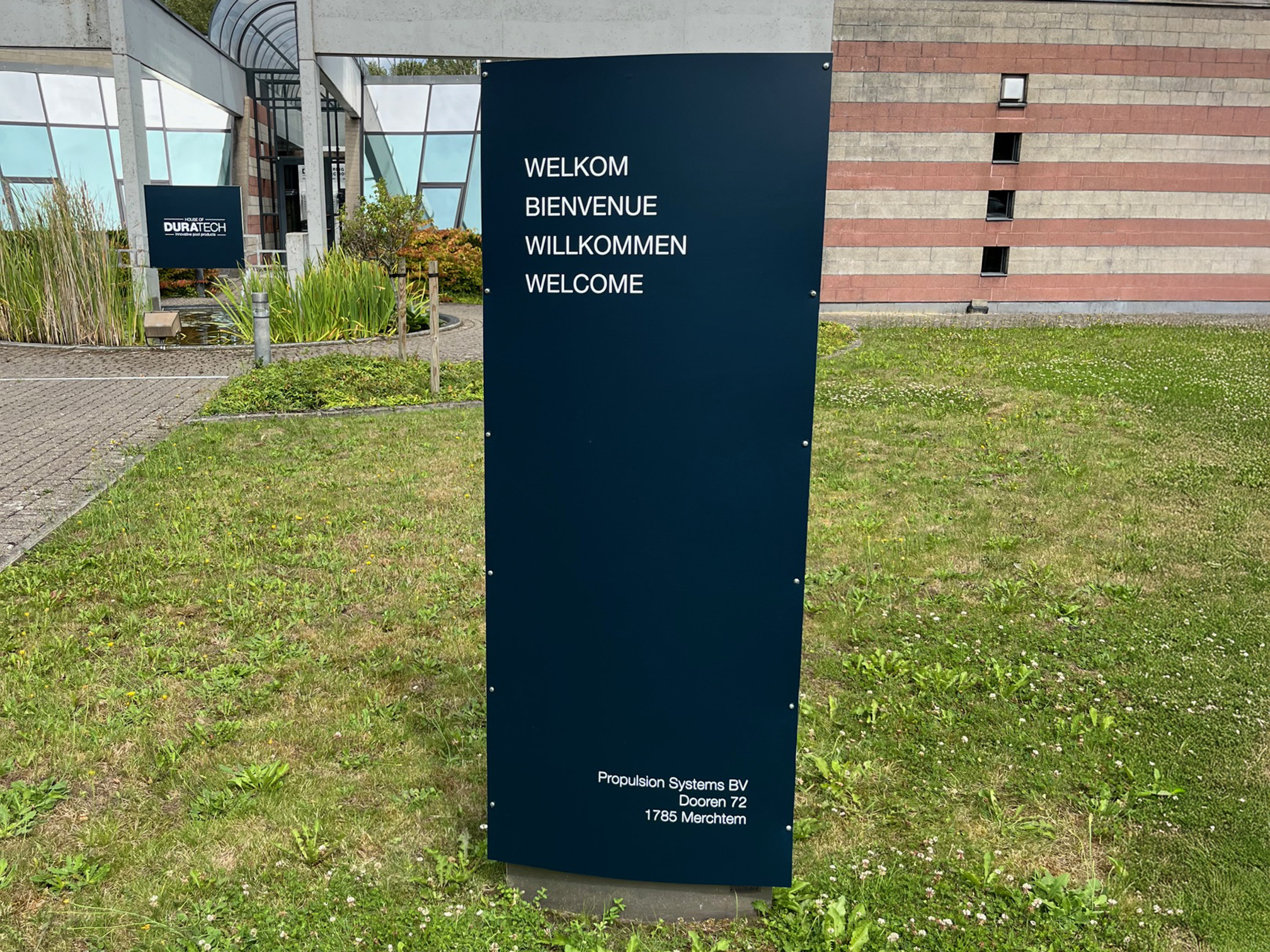 RECLAME_BUITEN_SIGNALISATIE_ZUILEN